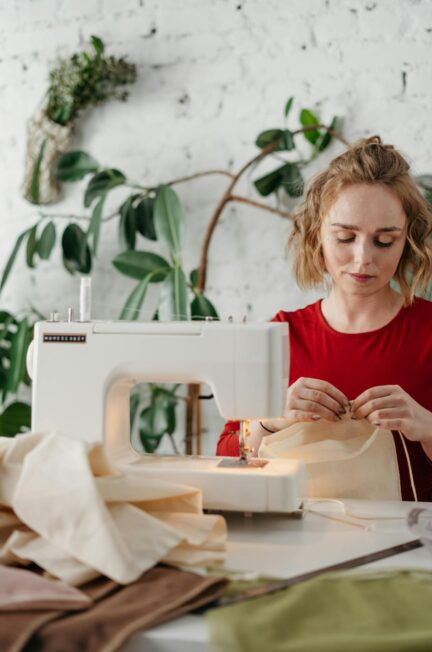 Jakie dodatki do zielonej sukienki? Stylowy Poradnik